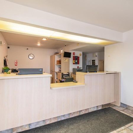 Regency Inn Tulsa Oakhurst Экстерьер фото