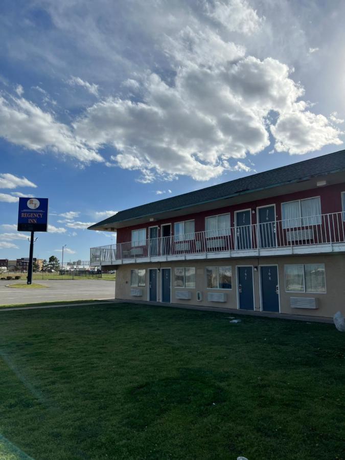 Regency Inn Tulsa Oakhurst Экстерьер фото