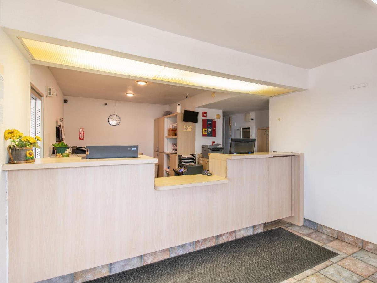 Regency Inn Tulsa Oakhurst Экстерьер фото